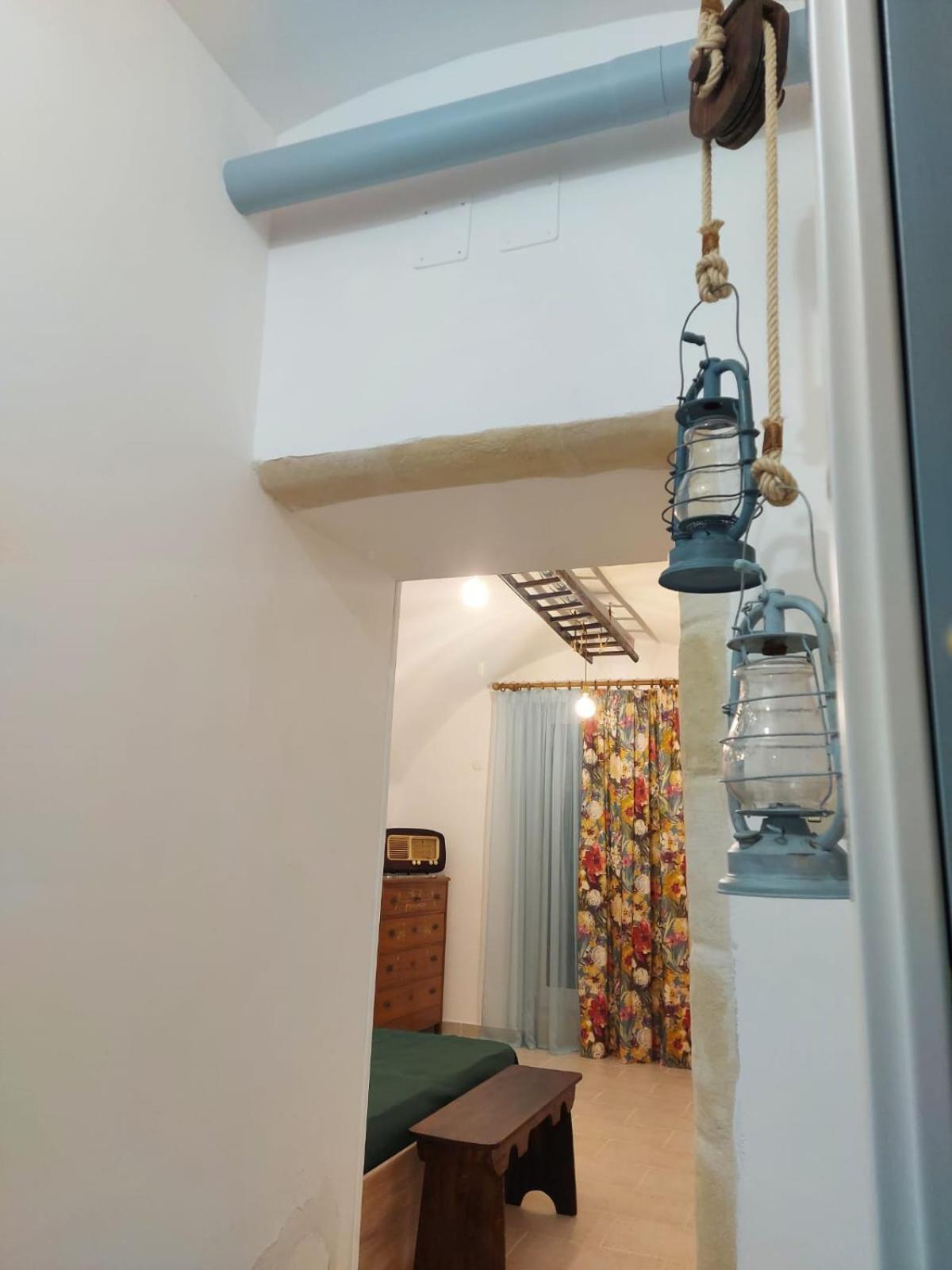 カステッラネータ Japp'Ca Japp'Caホステル 部屋 写真